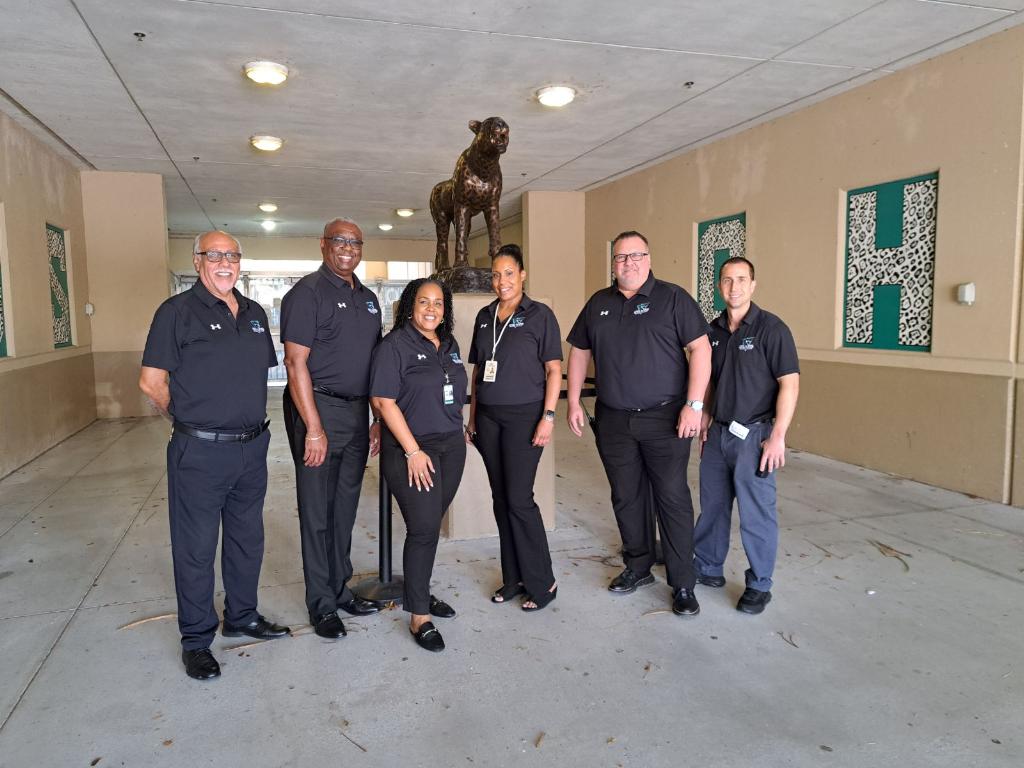 Faculty and Staff Faculty and Staff
